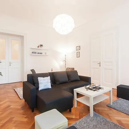 Na Smetance Appartement *