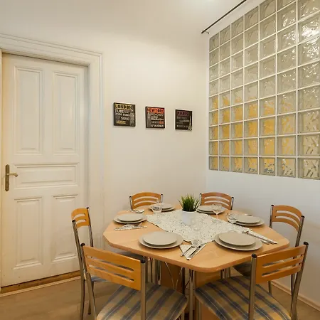 Na Smetance Appartement