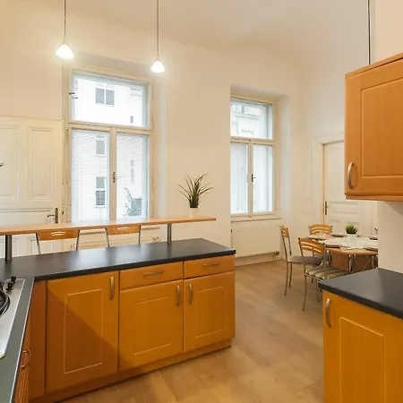 Lägenhet Na Smetance Prag