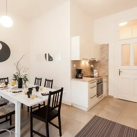 Na Smetance Apartmán *